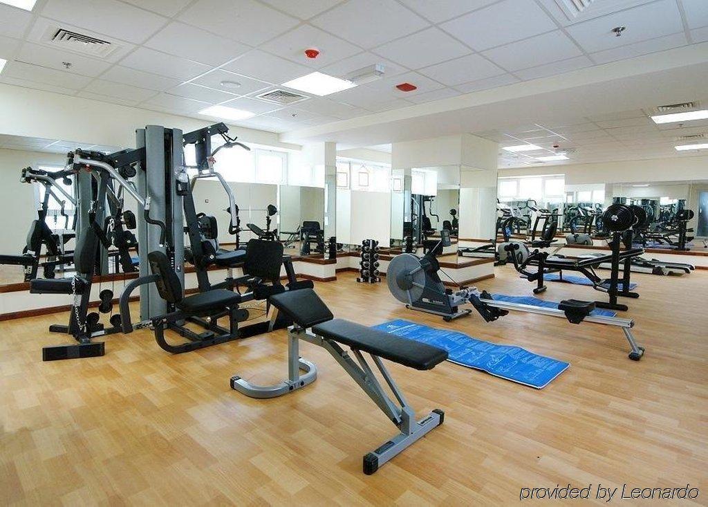 דובאי Golden Square Hotel Apartments מראה חיצוני תמונה