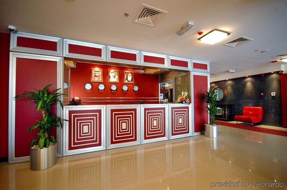 דובאי Golden Square Hotel Apartments מראה חיצוני תמונה