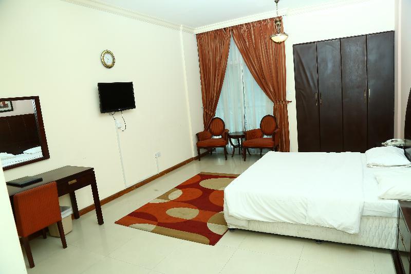 דובאי Golden Square Hotel Apartments מראה חיצוני תמונה