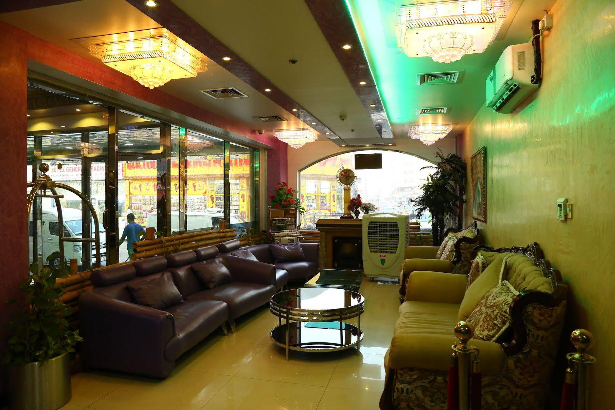 דובאי Golden Square Hotel Apartments מראה חיצוני תמונה